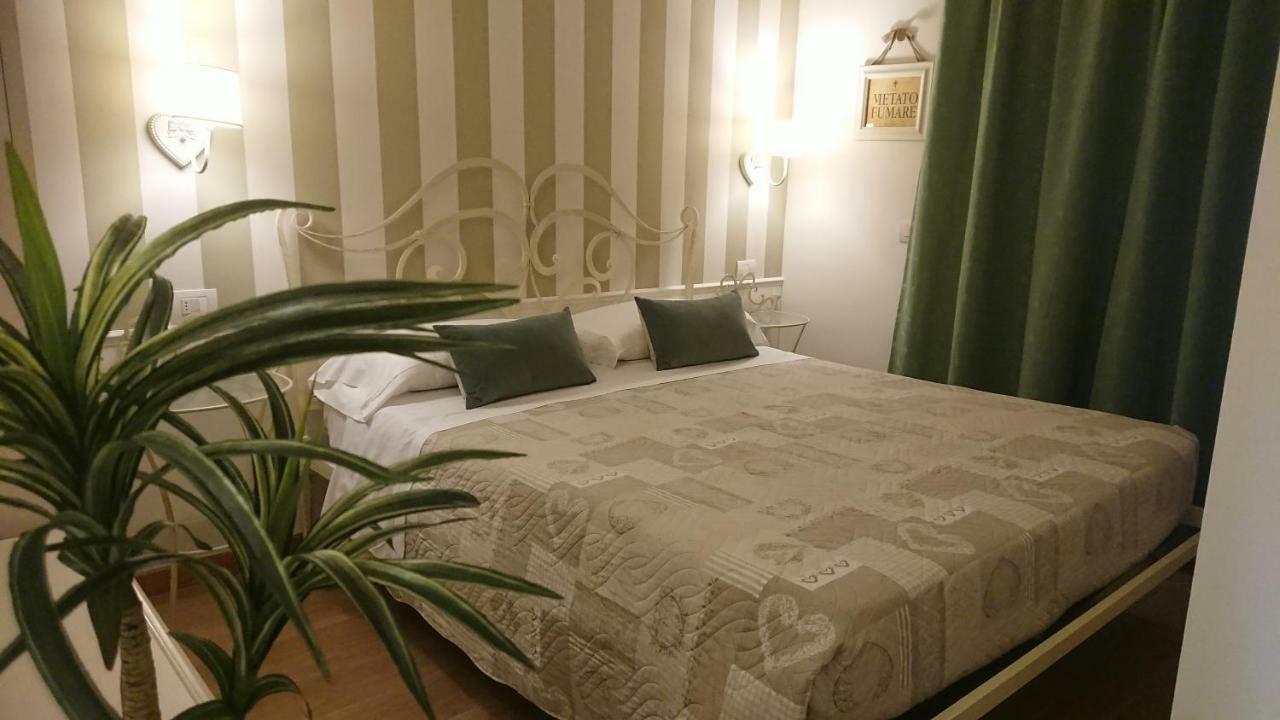 Il Giglio Verde Porto SantʼElpidio Extérieur photo
